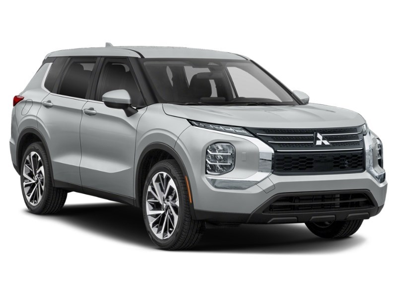 2024 Mitsubishi Outlander LE S-AWC Exterior Shot 8