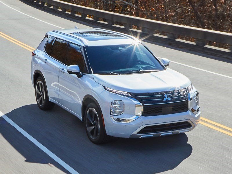 2023 Mitsubishi Outlander NOIR OEM Shot 1