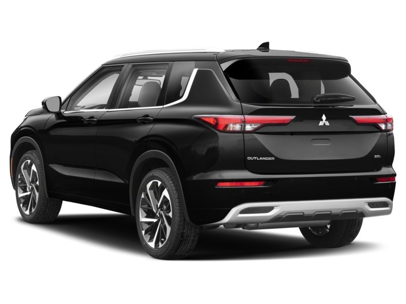 2024 Mitsubishi Outlander SEL S-AWC Exterior Shot 9