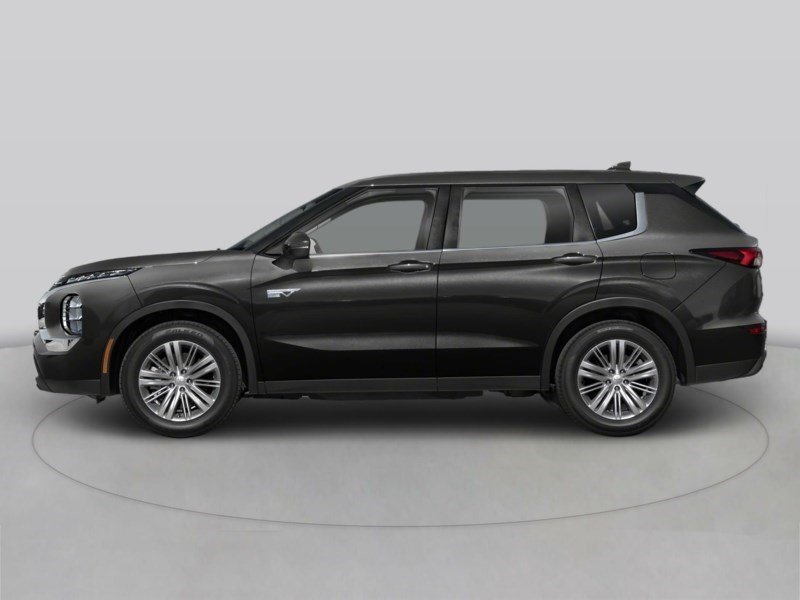2023 Mitsubishi Outlander Plug-In Hybrid SEL OEM Shot 5