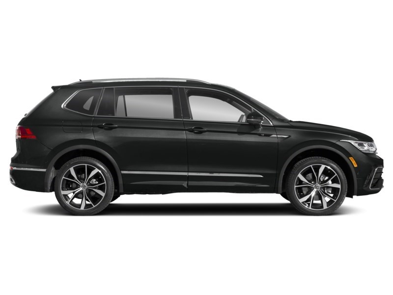 2024 Volkswagen Tiguan Highline R-Line 4MOTION Exterior Shot 10