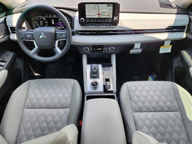 2025 Mitsubishi Outlander Plug-In Hybrid ES OEM Shot 4
