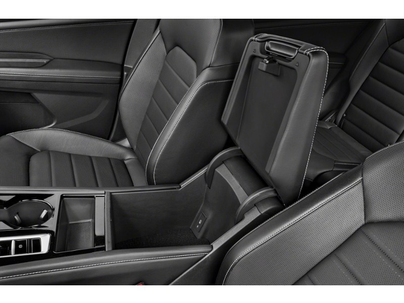 PURE GRAY 2025 Volkswagen Atlas Cross Sport Comfortline R-Line Black Edition 2.0 TSI 4MOTION interior