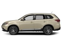 2018 Mitsubishi Outlander SE AWC Diamond White Pearl  Shot 3